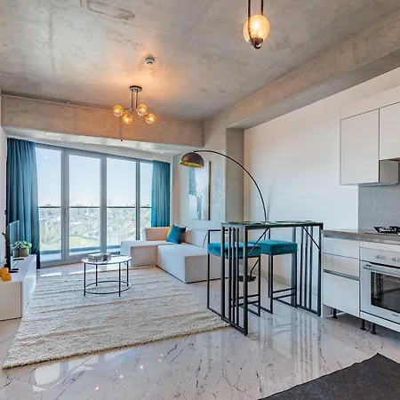 Cozy Flat With Fascinating City View And Balcony In Sisli * Istanbul